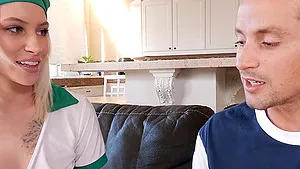 Homemade video of amazing Kiara Cole spreading legs for sex