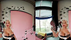 Flamenco dancer Bridgette B puts on a show