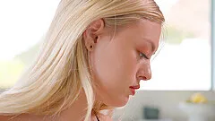 Adorable Amber Moore wants a messy facial ending after fucking