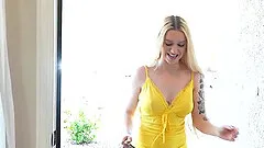 Dakota Williams masturbating with a vibrator before getting banged