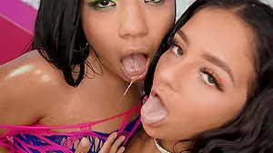 Big butt sluts Summer Col and Lawson Jones share a hard cock