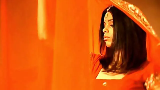 Satisfying Indian Erotic Babe