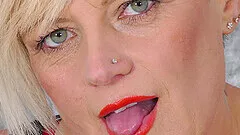 Solo wife Ellie loves posing in stockings and masturbating with toys