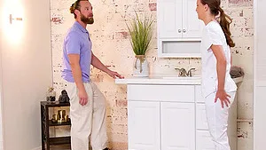 Skinny masseuse Izzy Lush gives a nice happy ending massage. Hd