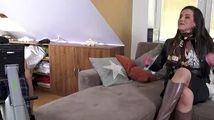 Fit dude fucks his horny mature neighbor Valentina Ross - cuckold