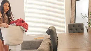 Video of bubble butt Penelope Woods playing with anal toys before sex