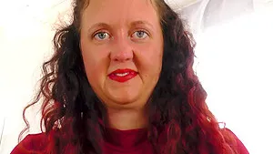 Tattooed hottie Bec Beauty stripping and playing with a dildo