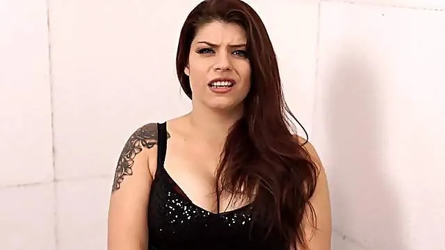 Curvy Lucia Love is a dirty talking JOI goddess