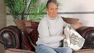 Solo mature Marika loves inserting different toys and food in her cunt