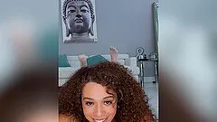 FFM threesome ends with Kira Perez & Willow Ryder getting a cumshot