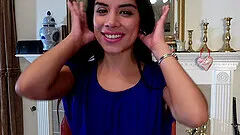 Video of foxy Latina Lily Rain pleasuring her orgasmic pussy