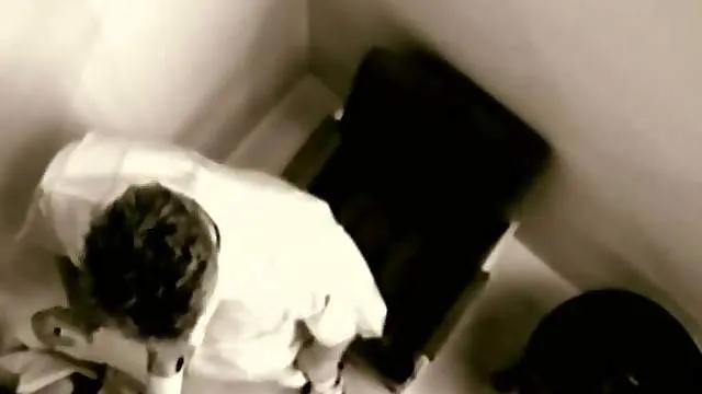 Girl in security cam video gives a hot blowjob