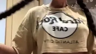 Webcam beauty and her toys have solo sex