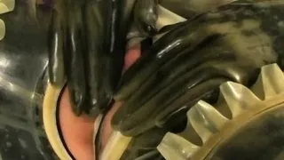 Pulled amateurs close up car sex