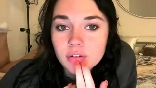 Brunette Solo Webcam Masturbation