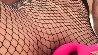 Webcam fun mature brunette with toys cum on cam