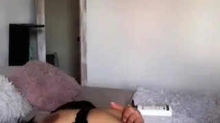 Amateur Close Up Squirting Masturbation