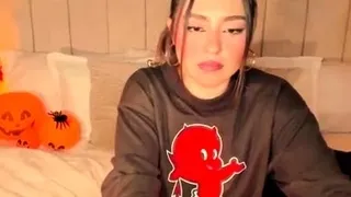 Brunette Solo Webcam Masturbation