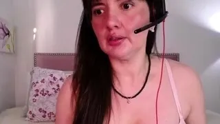 Love Chat Big Boobs Brunette Masturbating For Cam