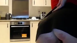 Cute amateur webcam teen girl toying pussy on webcam