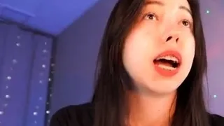 Brunette Solo Webcam Masturbation