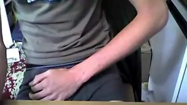 Webcam jerk off with cumshot on piece of paper