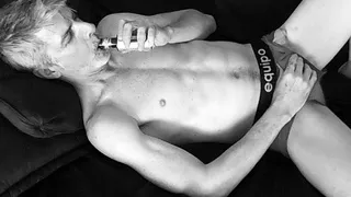 Hot DILF Richard Lennox Jacks His Throbbing Cock as He Vapes