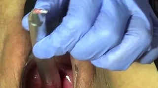 Amateur close up ass toying