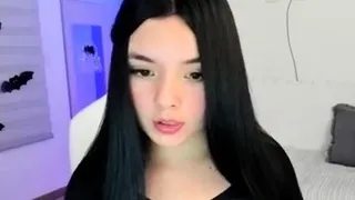 Brunette Solo Webcam Masturbation