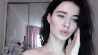 Amateur webcam babe showing her sexual goods