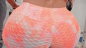 Big butt blonde Alexis Andrews drops her yoga pants to be fucked