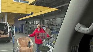 Amateur blonde mature Lenka Jones takes money to be fucked in a car