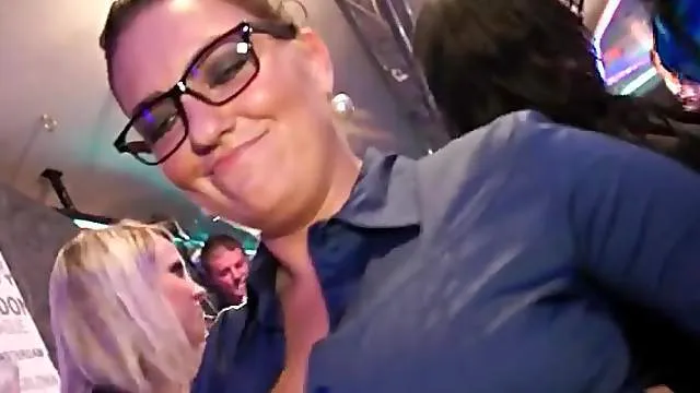 Dance club with sexy ladies and dick sucking