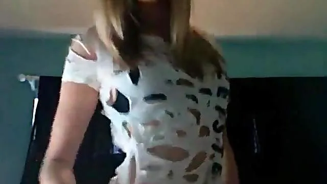 Tattered white shirt is sexy on webcam teen