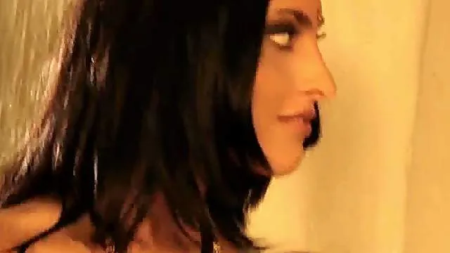 Brunette Beauty Revealed Via Bollywood