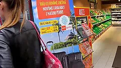 Security officer caught innocent teen woman and penetrated her in cell