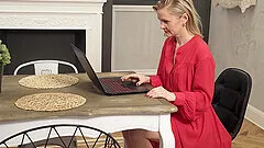 Midge fucks herself on the diner table and can't stop shivering