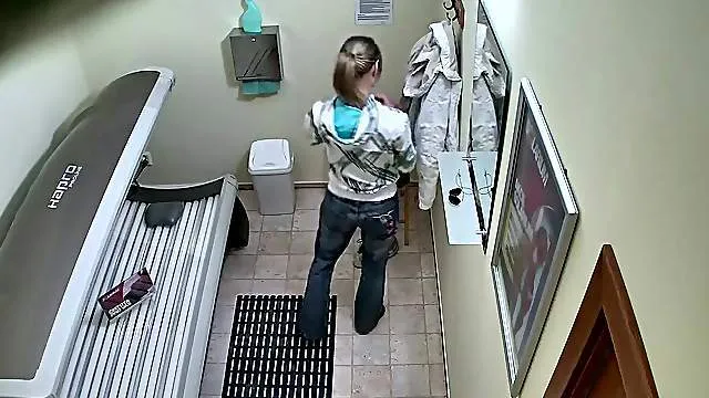 Czech Teen in Public Solarium