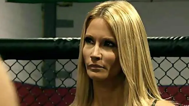 Sporty Jessica Drake fucked in MMA ring