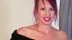 Nothing makes gorgeous Heather cum nicer than her favorite sex toy