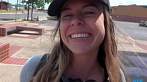 Sweet chick Summer Vixen walks on the beach with her boyfriend