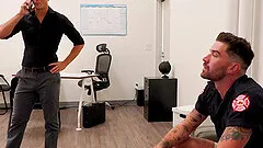 Handsome gay dudes enjoy having quickie sex with cumshot ending