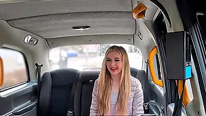Baby Kxtten having fun while giving nice blowjob in the car