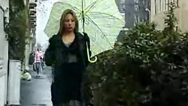 Skirt and boots babe flashes in public