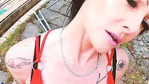 Hardcore dicking in public with Julia Exclusiv & her man - HD POV