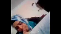 Cuckold Films Wifes First BBC Stretching Out Her Pussy