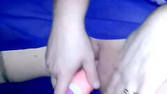 Extreme Milf pussy is getting fucked by the toy