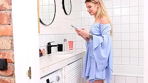 Rough dicking on the bed with a good looking blonde babe - Iris