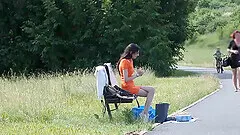 Cops explain teen beauty she is not allowed to sell things