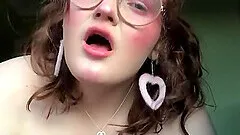 British BBW in glasses masturbates on webcam